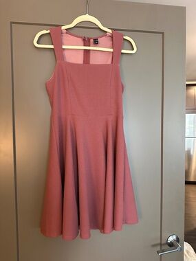 Windsor Mauve Dress Size M Square Neck Knee Length Semi Formal